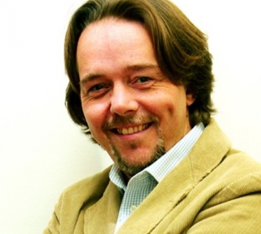 Mark Thomas
